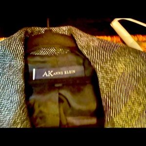 Anne Klein crop jacket winter print